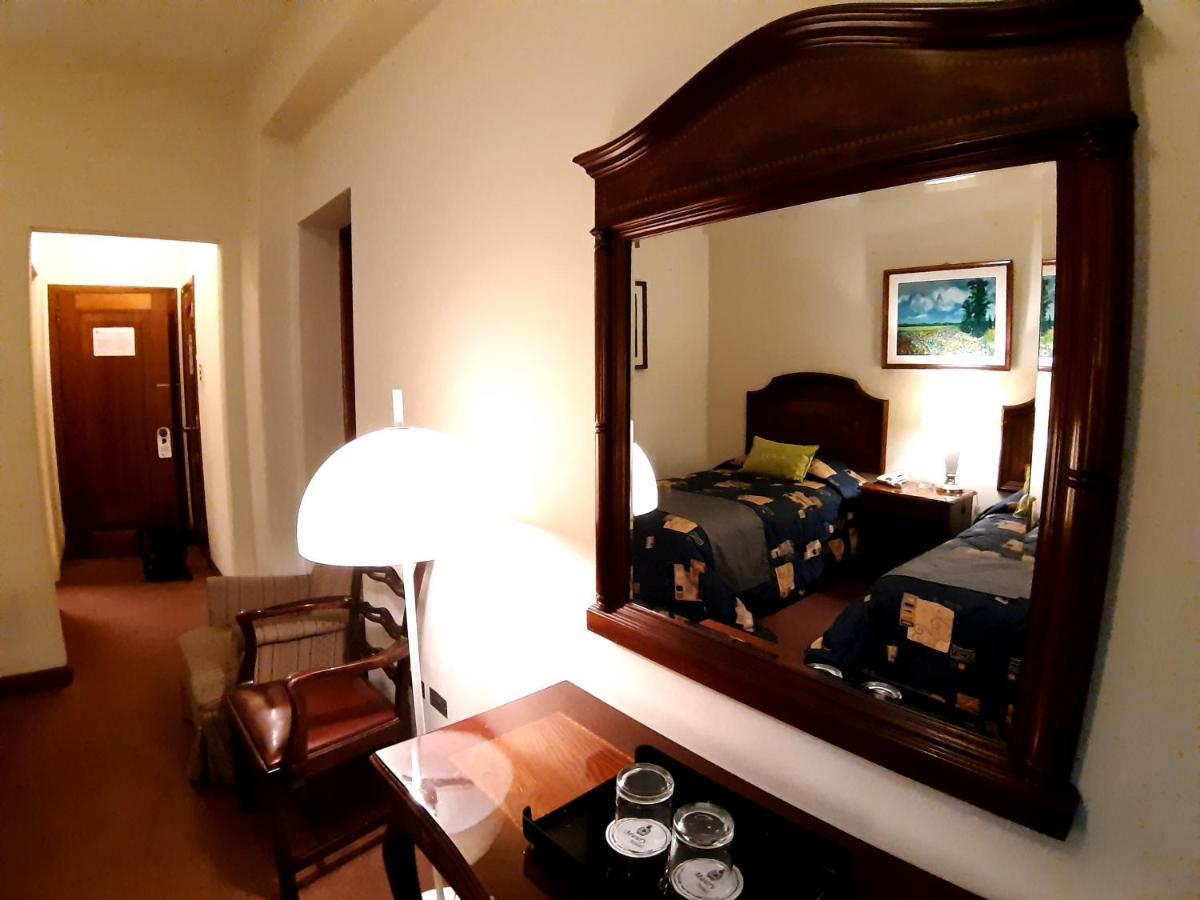 Hotel Maury リマ エクステリア 写真