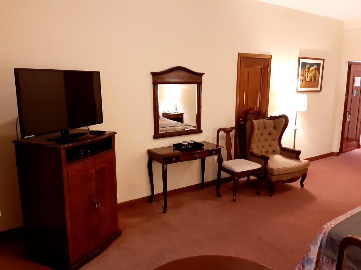 Hotel Maury リマ エクステリア 写真